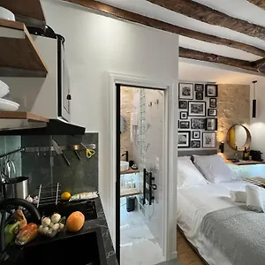 Apartment Pasteur- Xve, Paris