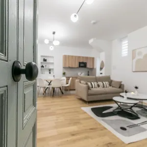 Apartment Mba - Felix Faure Luxury Proche Tour Eiffel, Paris