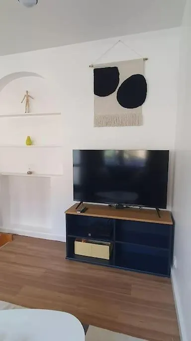 Apartment Charmant Nid Au Coeur De Paris